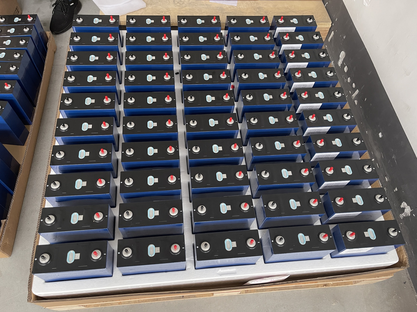 EU stock Grade A 3.2V lifepo4 CALB 280AH L173F280A 9000 times