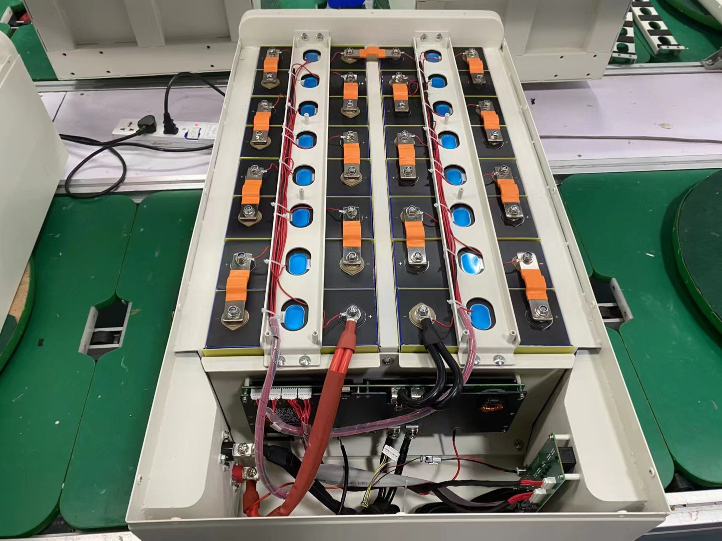 EU stock 48V 280ah 14.4KWH EVE lifepo4 battery Pack free shipping JK BMS with active balancer