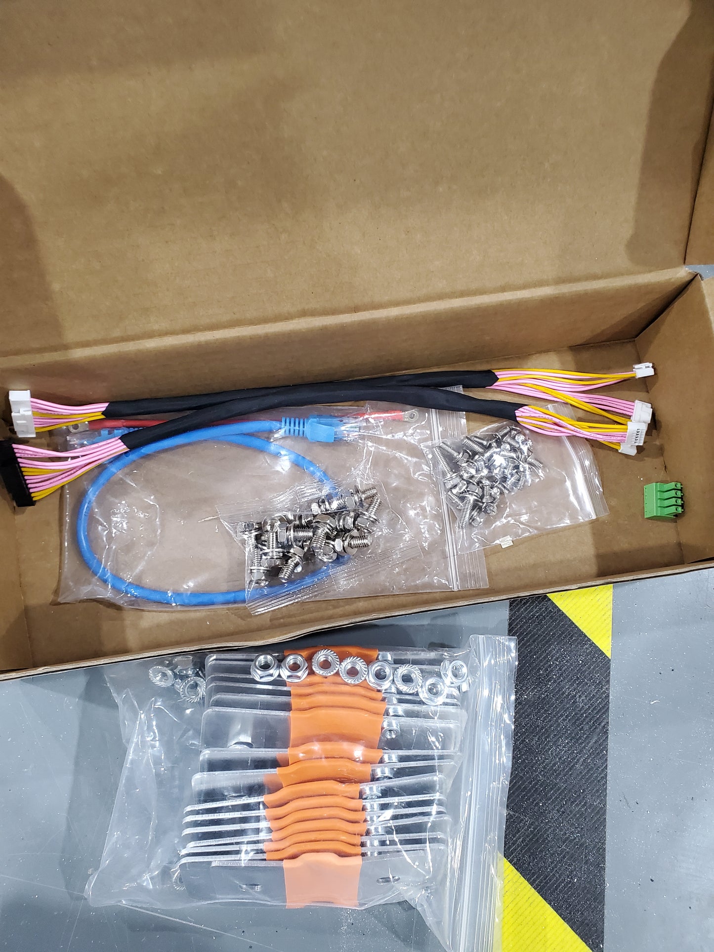 EU Free Shipping JK BMS DIY BOX + 16pcs EVE 334Ah Bundle (Customer assemble)