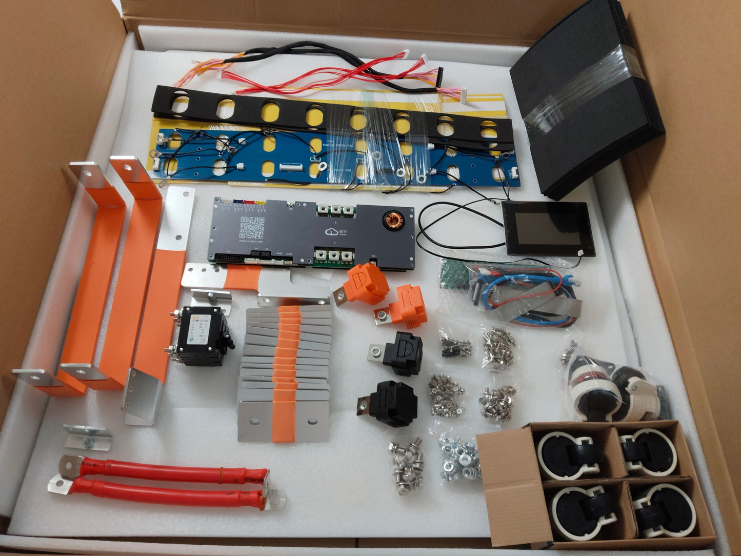 EU STCOK Free shipping 51.2V 628ah  EVE MB56 DIY BOX